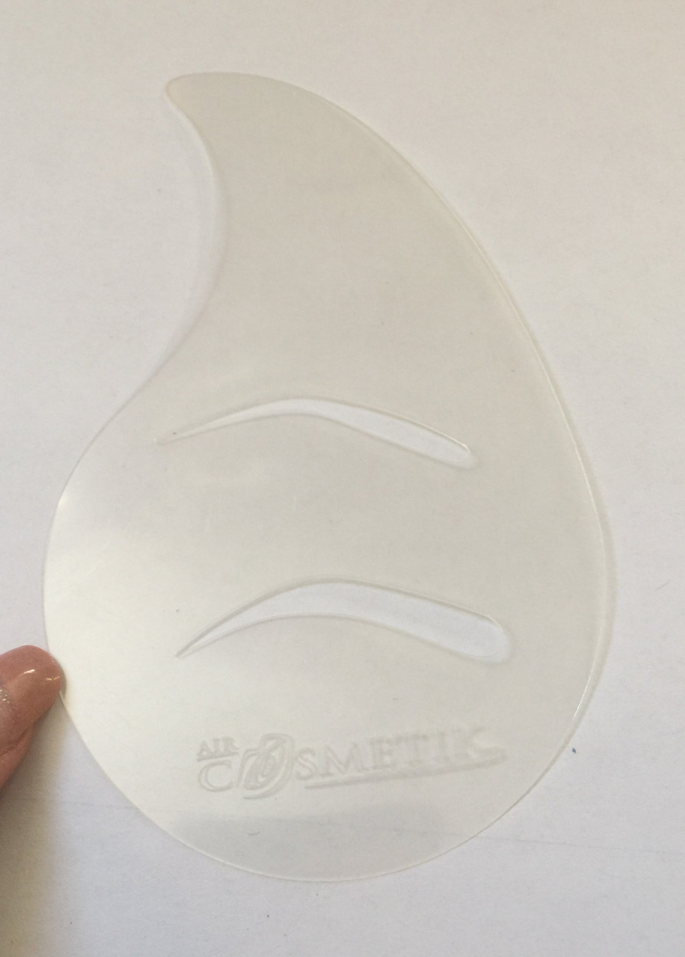 Eyebrows/eyeshadow stencil